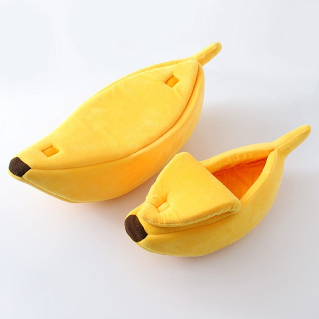 Banana-Shaped Plush Pet Bed