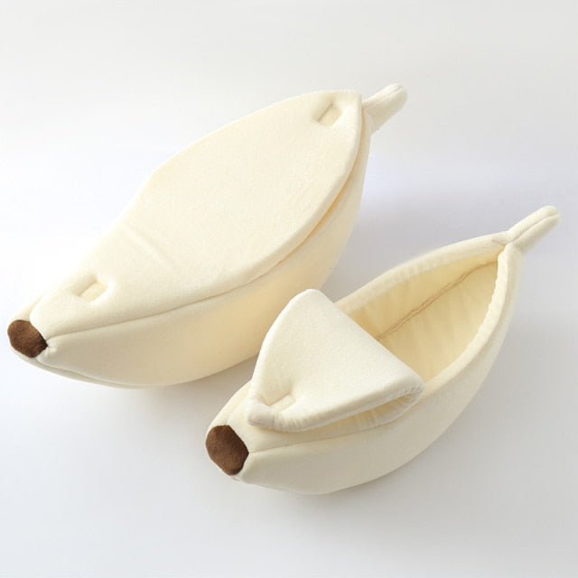 Banana-Shaped Plush Pet Bed