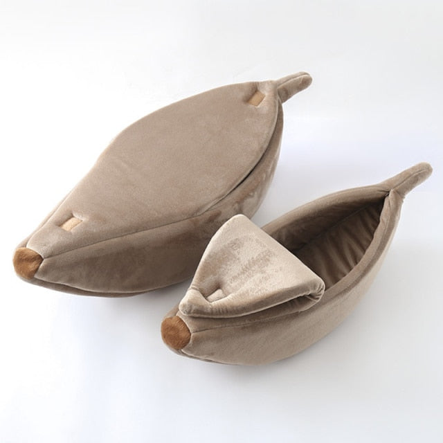 Banana-Shaped Plush Pet Bed